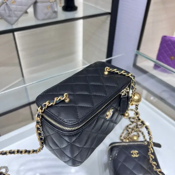 高仿香奈兒/Chanel Vanity Case 菱格紋黑色拉鏈鏈條化妝包
