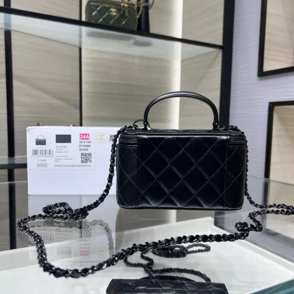 高仿香奈兒/Chanel Vanity Case黑色小型菱形格紋手提肩背包