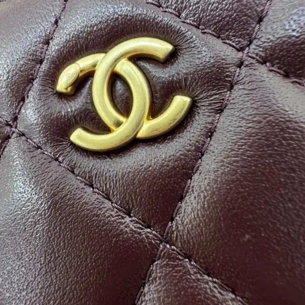高仿香奈兒/Chanel 24C 春夏菱格紋金球鏈條酒紅色化妝包