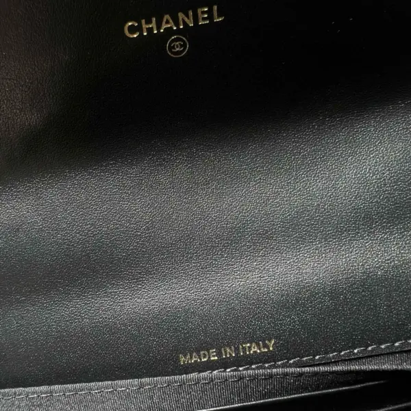 高仿香奈兒/Chanel WOC 帶手柄翻蓋包 深藍色