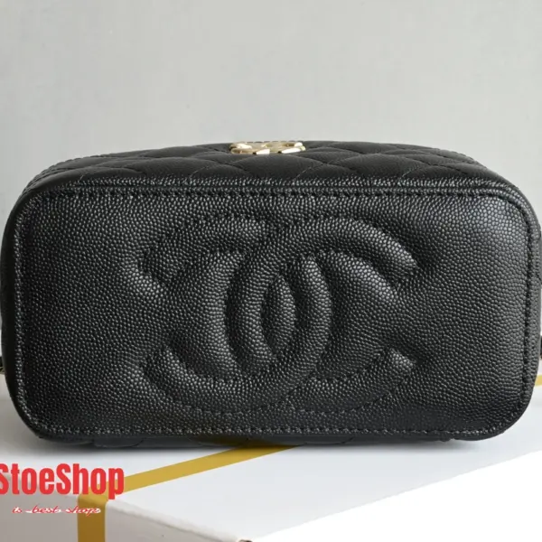 高仿香奈兒/Chanel Vanity Case 菱格紋雙C扣鏈條黑色化妝包