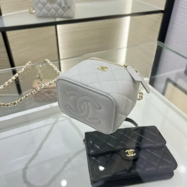 高仿香奈兒/Chanel Wallet on Chain 淺灰色迷你菱格紋鏈條零錢包