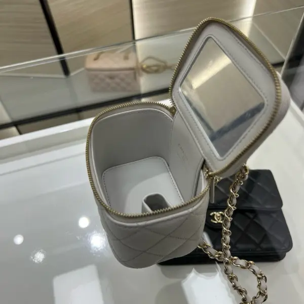 高仿香奈兒/Chanel Wallet on Chain 淺灰色迷你菱格紋鏈條零錢包