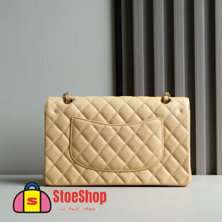 高仿香奈兒/Chanel Classic Flap 中號杏色魚子醬牛皮肩背包