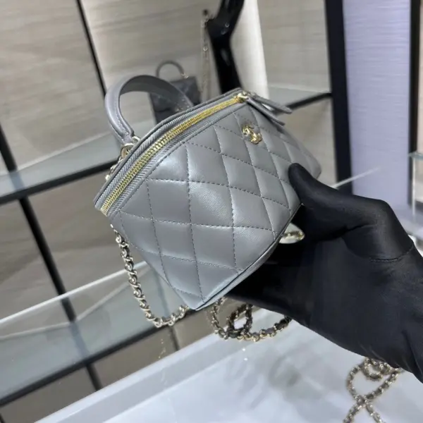 高仿香奈兒/Chanel Vanity Case 菱格紋鏈條手提化妝包 灰色