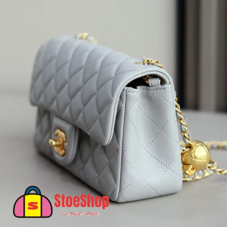 高仿香奈兒/Chanel Classic Flap 經典翻蓋金球小號淺灰單肩斜挎包