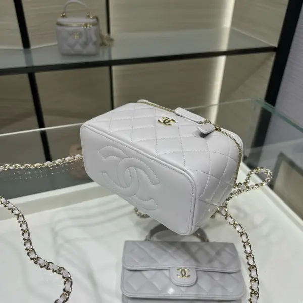 高仿香奈兒/Chanel Vanity Case系列 淺灰色方形菱格紋化妝包