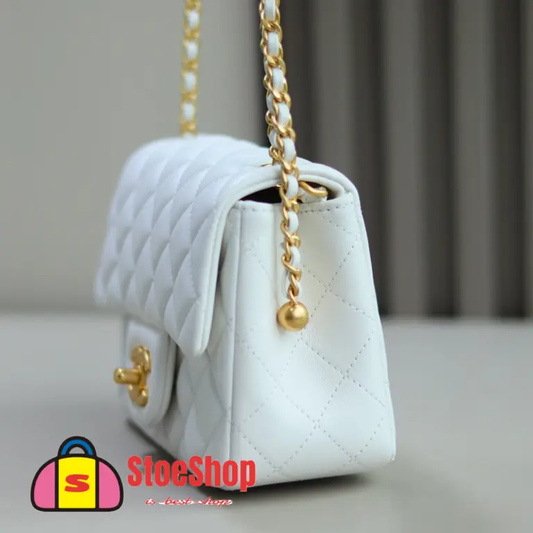 高仿香奈兒/Chanel Classic Flap 迷你白色金屬球單肩包