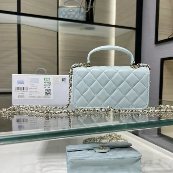 高仿香奈兒/Chanel Classic Flap 經典迷你口蓋包 淺藍色
