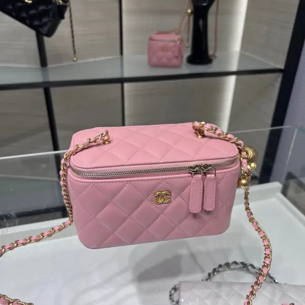 高仿香奈兒/Chanel Vanity 菱格紋化妝箱包 粉色 14 高仿香奈兒/Chanel Vanity 菱格紋化妝箱包 粉色