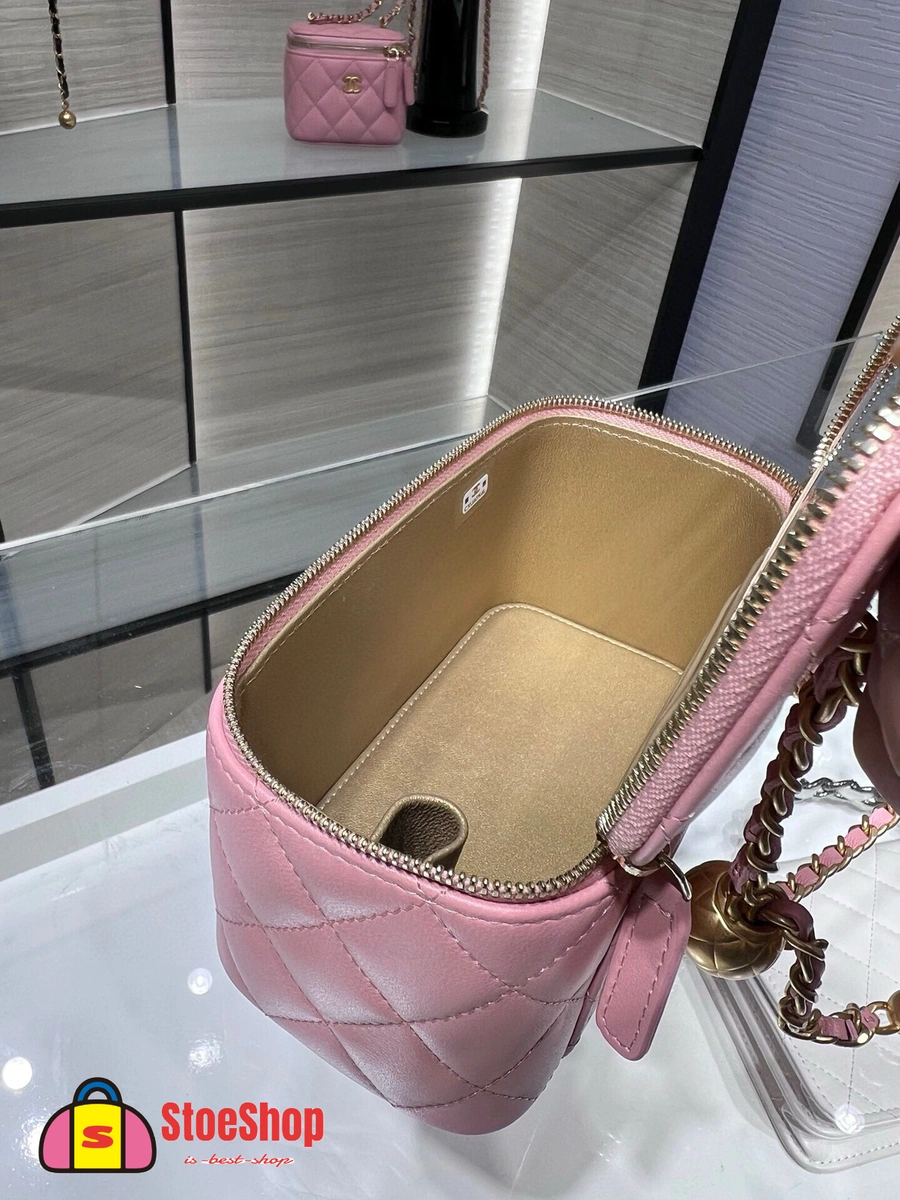 高仿香奈兒/Chanel Vanity 菱格紋化妝箱包 粉色 9 高仿香奈兒/Chanel Vanity 菱格紋化妝箱包 粉色