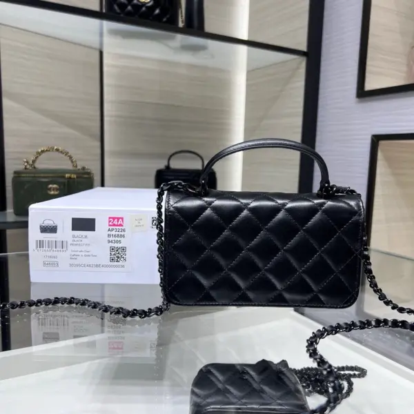 高仿香奈兒/Chanel Classic Flap 菱格紋鏈條單肩/手提包 黑色