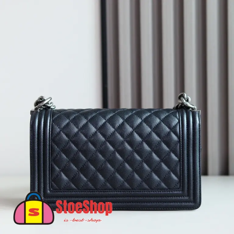 高仿香奈兒/Chanel Leboy系列25cm中號黑色肩背包