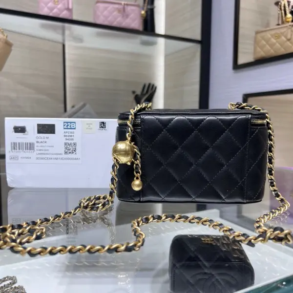 高仿香奈兒/Chanel 經典系列菱格紋鏈條化妝盒黑色