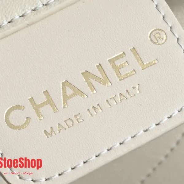 高仿香奈兒/Chanel 25P 小號嬉皮包 米白色