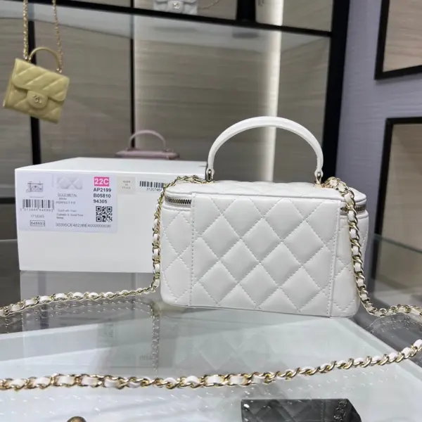 高仿香奈兒/Chanel Vanity Case 方形菱格紋白色化妝包