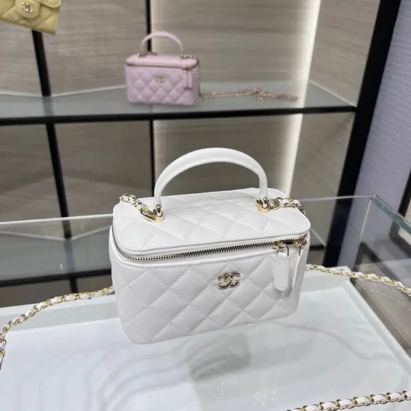 高仿香奈兒/Chanel Vanity Case 方形菱格紋白色化妝包