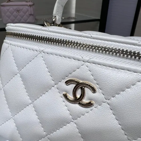 高仿香奈兒/Chanel Vanity Case 方形菱格紋白色化妝包