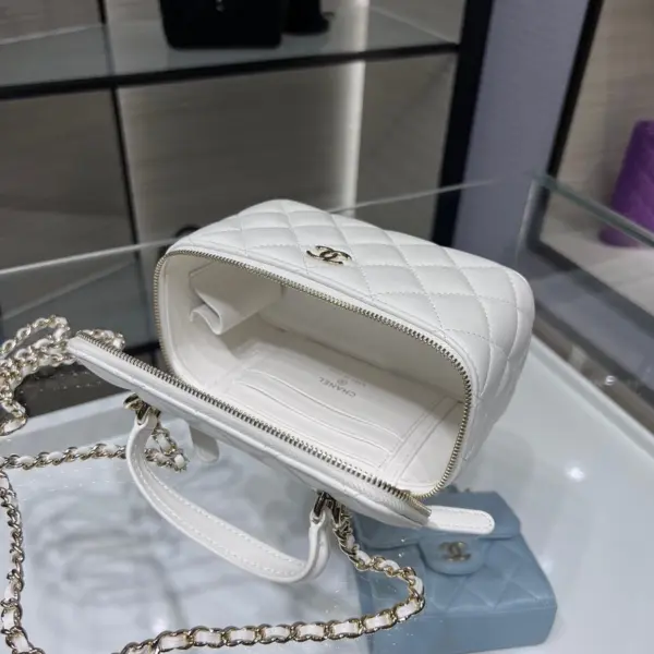高仿香奈兒/Chanel Vanity Case 方形菱格紋白色化妝包