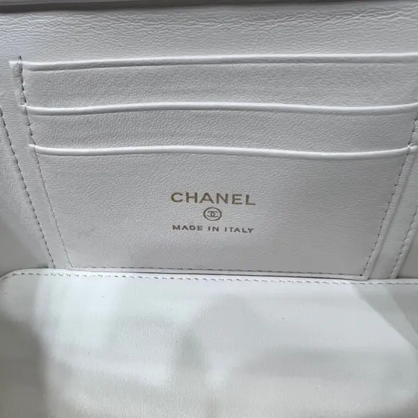 高仿香奈兒/Chanel Vanity Case 方形菱格紋白色化妝包