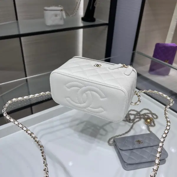 高仿香奈兒/Chanel 22A 方盒造型手袋 白色