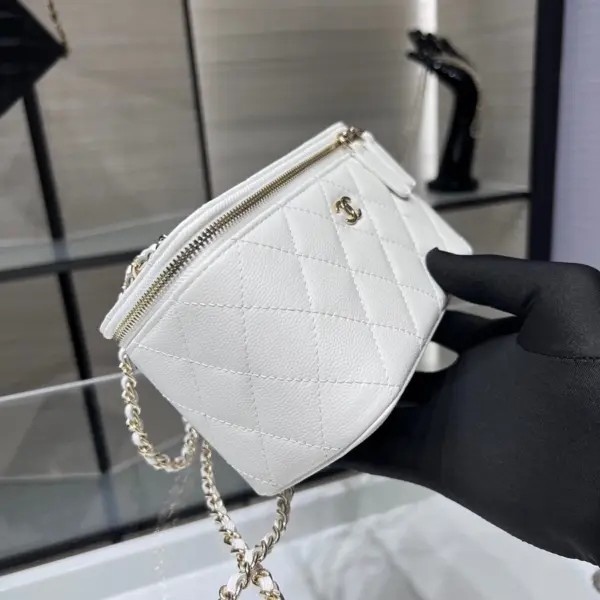 高仿香奈兒/Chanel 22A 方盒造型手袋 白色