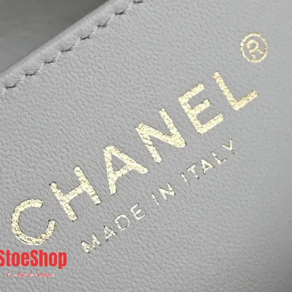 高仿香奈兒/Chanel Classic Flap 菱格紋雙C鎖扣手柄白色單肩包