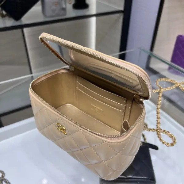 高仿香奈兒/Chanel 24C 絎縫鏈條小方包 米色