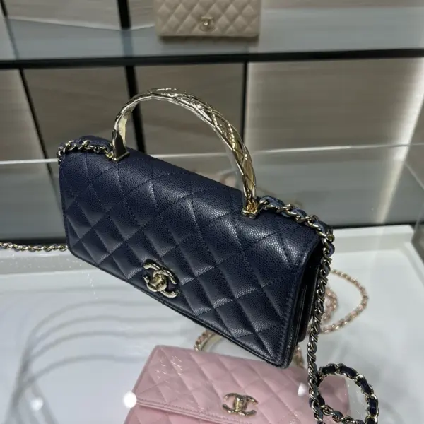 高仿香奈兒/Chanel WOC 帶手柄藏青色鏈條包 14 高仿香奈兒/Chanel WOC 帶手柄藏青色鏈條包