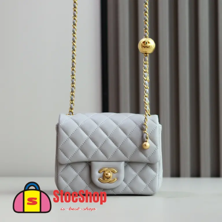 高仿香奈兒/Chanel Classic Flap 淺灰色金球迷你Flap Bag