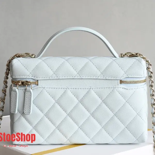 高仿香奈兒/Chanel 香奈兒 Vanity Case 白色 菱格紋金屬鏈條肩帶迷你化妝包