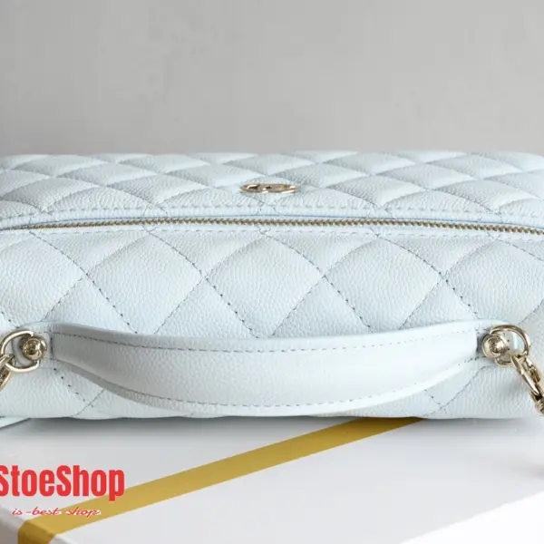 高仿香奈兒/Chanel 香奈兒 Vanity Case 白色 菱格紋金屬鏈條肩帶迷你化妝包