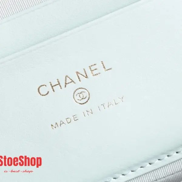高仿香奈兒/Chanel 香奈兒 Vanity Case 白色 菱格紋金屬鏈條肩帶迷你化妝包