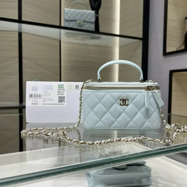 高仿香奈兒/Chanel Classic Flap迷你菱格紋化妝包淺藍色