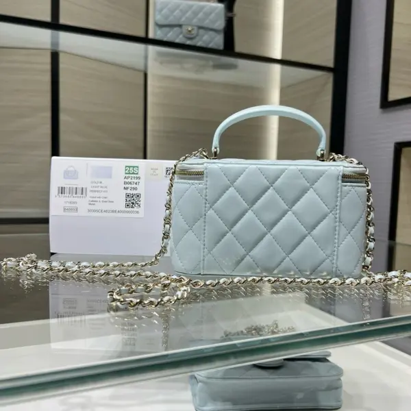 高仿香奈兒/Chanel Classic Flap迷你菱格紋化妝包淺藍色