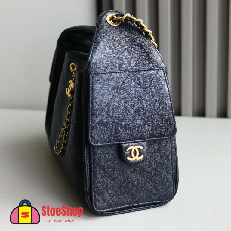 高仿香奈兒/CHANEL 25C Hobo 肩背包｜黑金魚子醬小牛皮