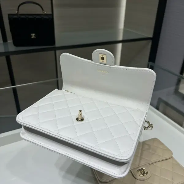 高仿香奈兒/Chanel 25S經典款口蓋包白色