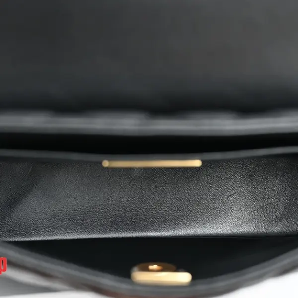高仿香奈兒/Chanel Classic Collection 黑色 Flap肩背包