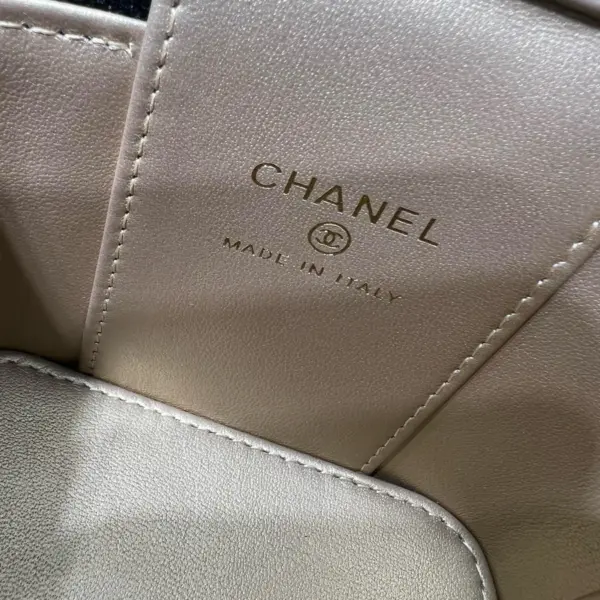 高仿香奈兒/Chanel Vanity Case Mini Vanity with Chain 黑色迷你帶鏈化妝包