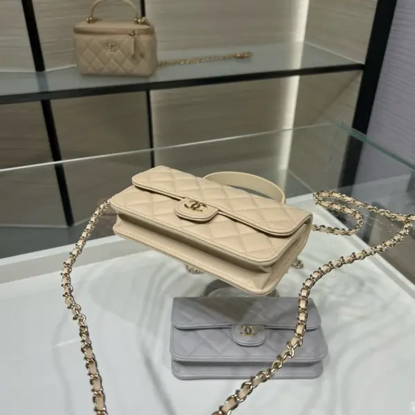 高仿香奈兒/Chanel Classic Flap 經典迷你帶手柄米白色單肩包