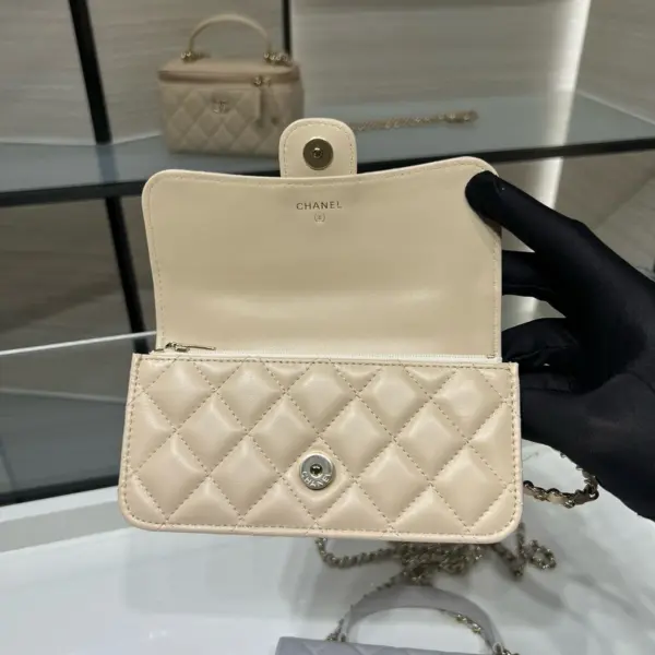 高仿香奈兒/Chanel Classic Flap 經典迷你帶手柄米白色單肩包