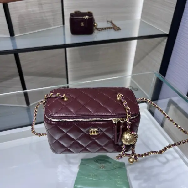 高仿香奈兒/Chanel Vanity Case 金屬球鏈條菱格紋酒紅色化妝包